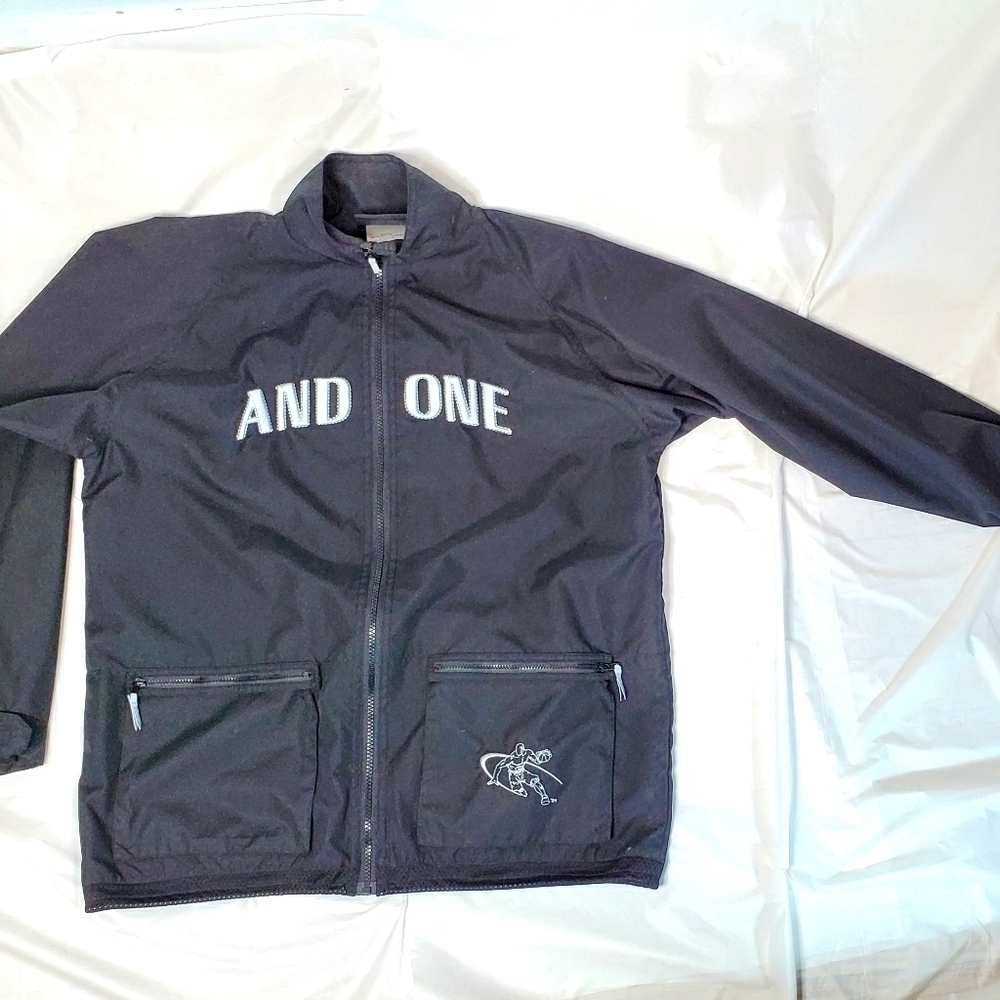 YOUNG Men's Basketball Jacket Sz 14/16